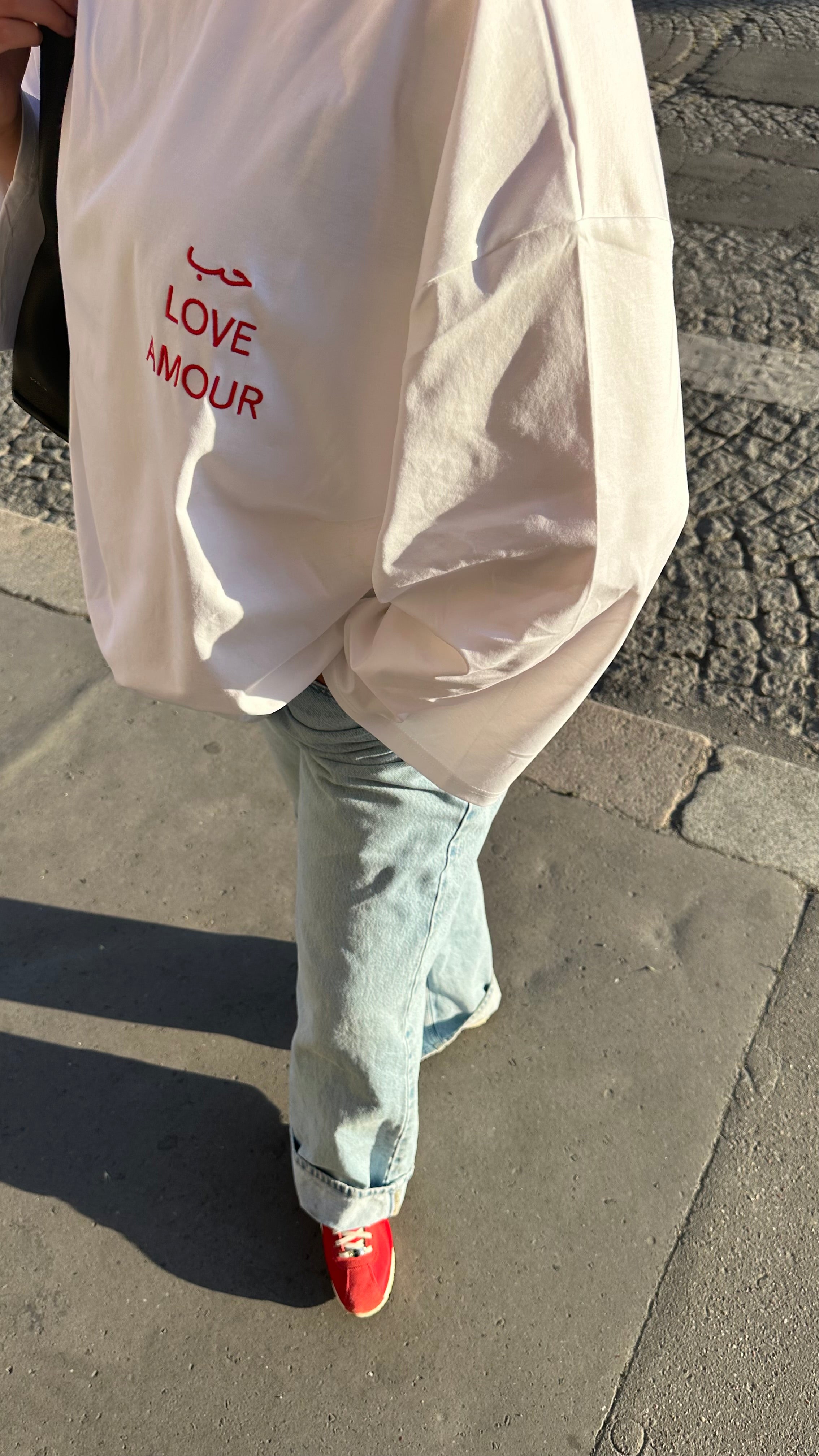 T-SHIRT UNIVERSE T1